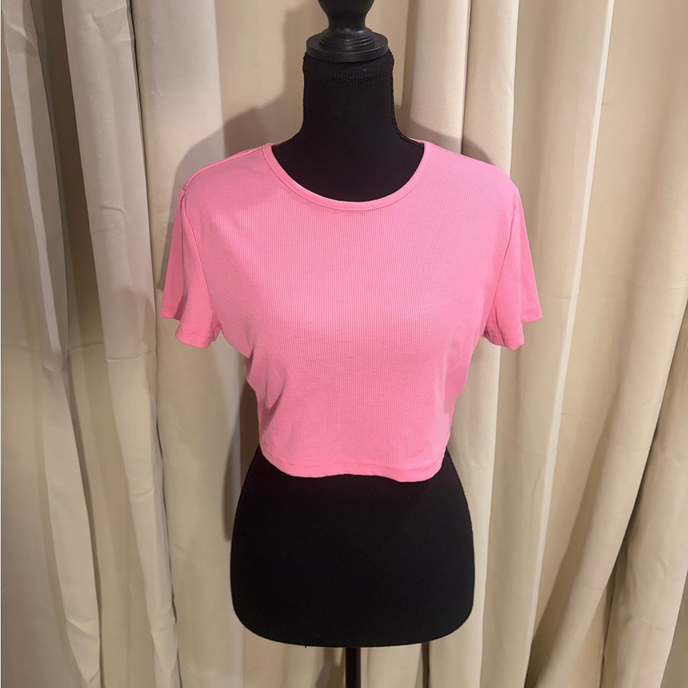 SHEIN Vibrant Pink Crop Top